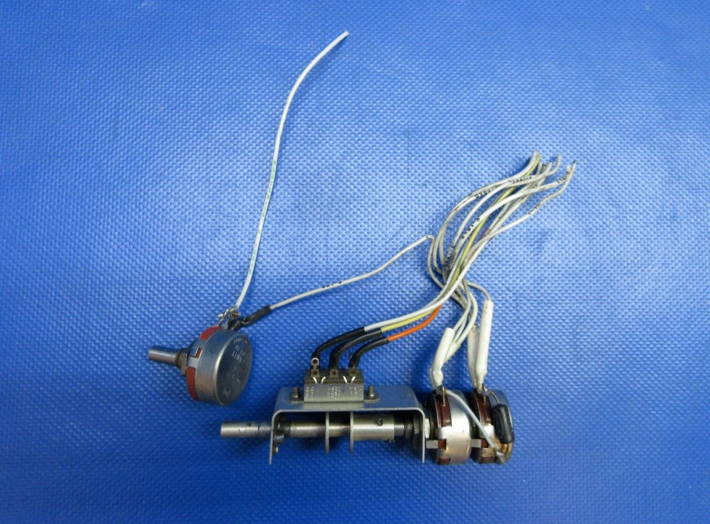 Cessna 337 / P337H Ohmite / AB Potentionmeter P/N CU10218211 (0724-1926)1