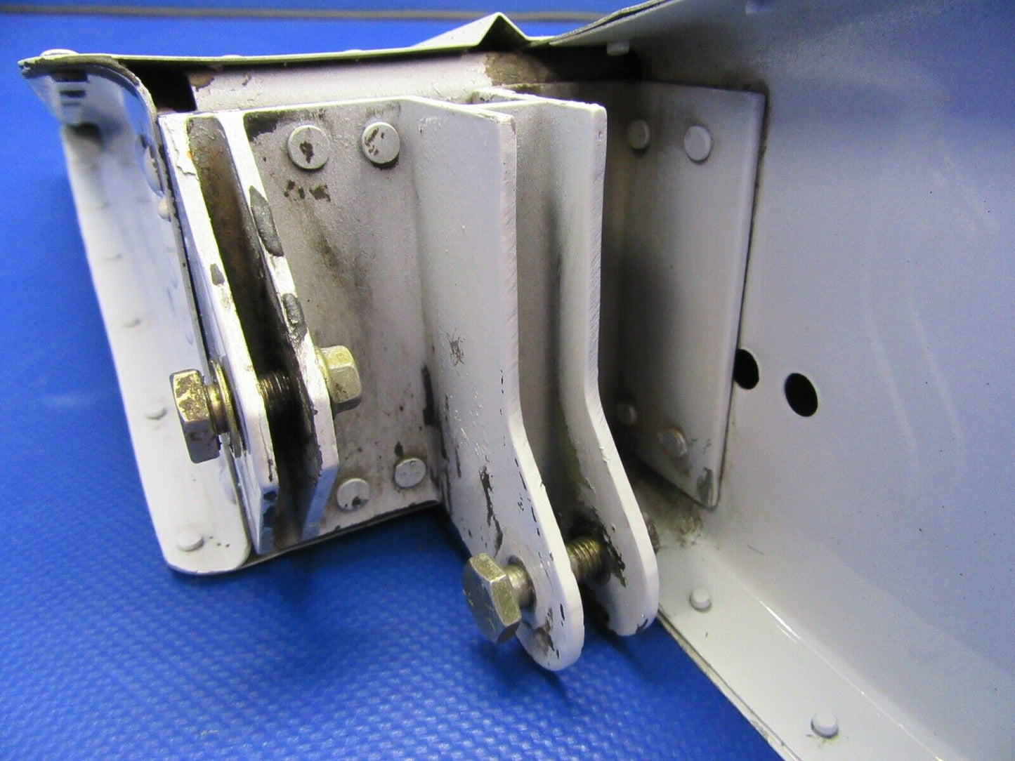 Beech B19 Sport RH Aileron Assembly P/N 169-130005-2 (0421-200)