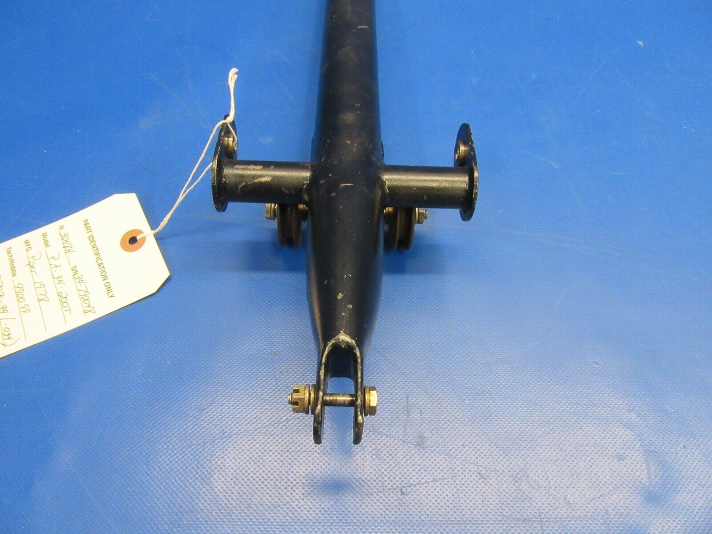 Piper PA-34-200T Seneca II Tee Bar Assy / Control Column P/N 62703-34 (1119-126)