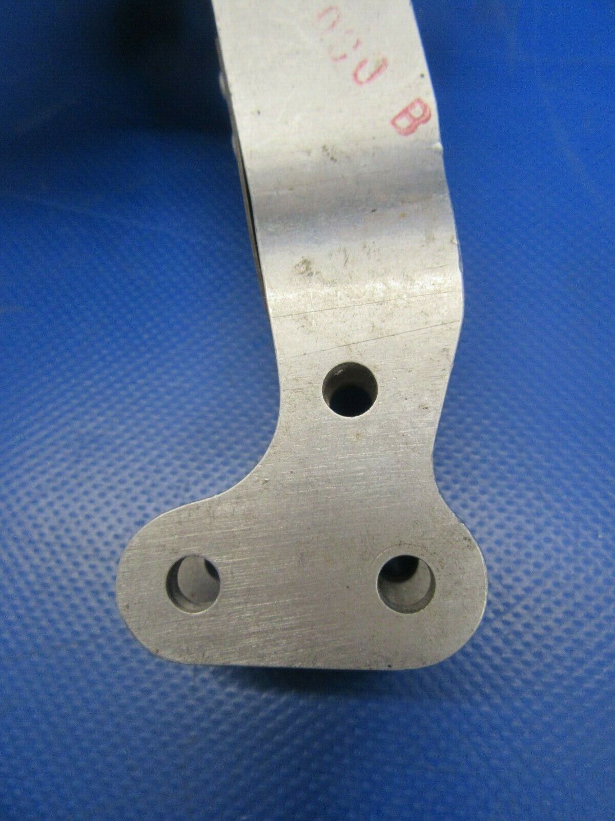 Piper Comanche / Twin Arm Assy Landing Gear Retract RH 25137-000 (0419-275)