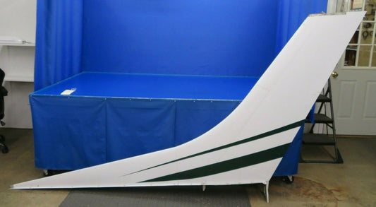 Cessna 182P / 182 Vertical Fin 1231000-23, 1231000-24 (0320-41)