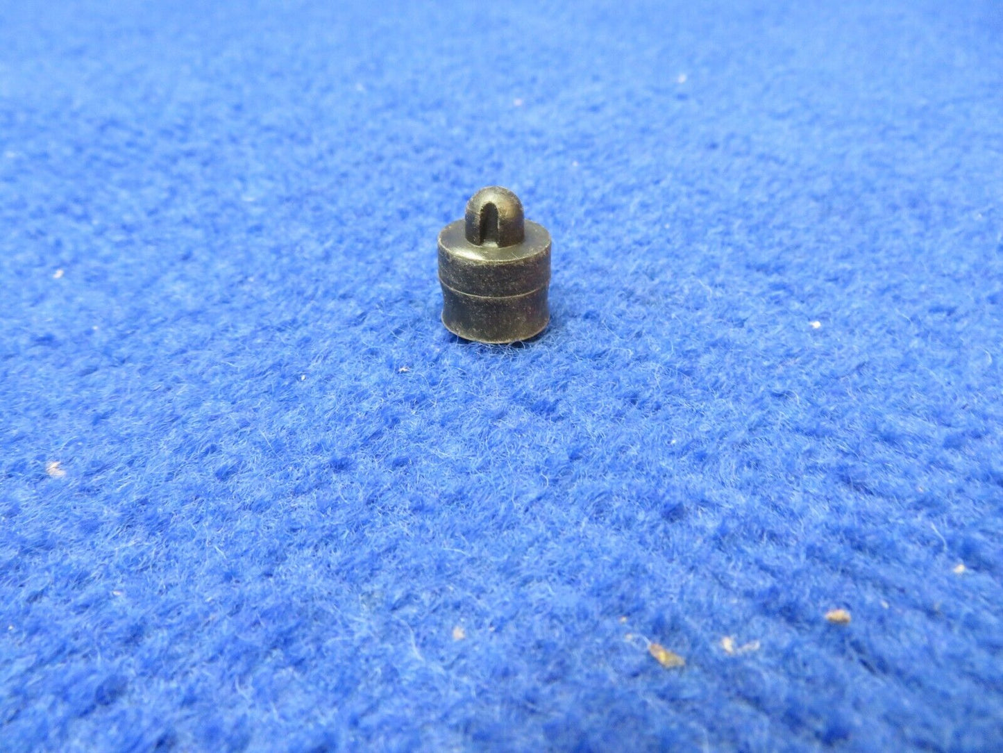 Continental Rubber Bumper Grommet P/N 626891 LOT OF 50 NOS (0722-481)