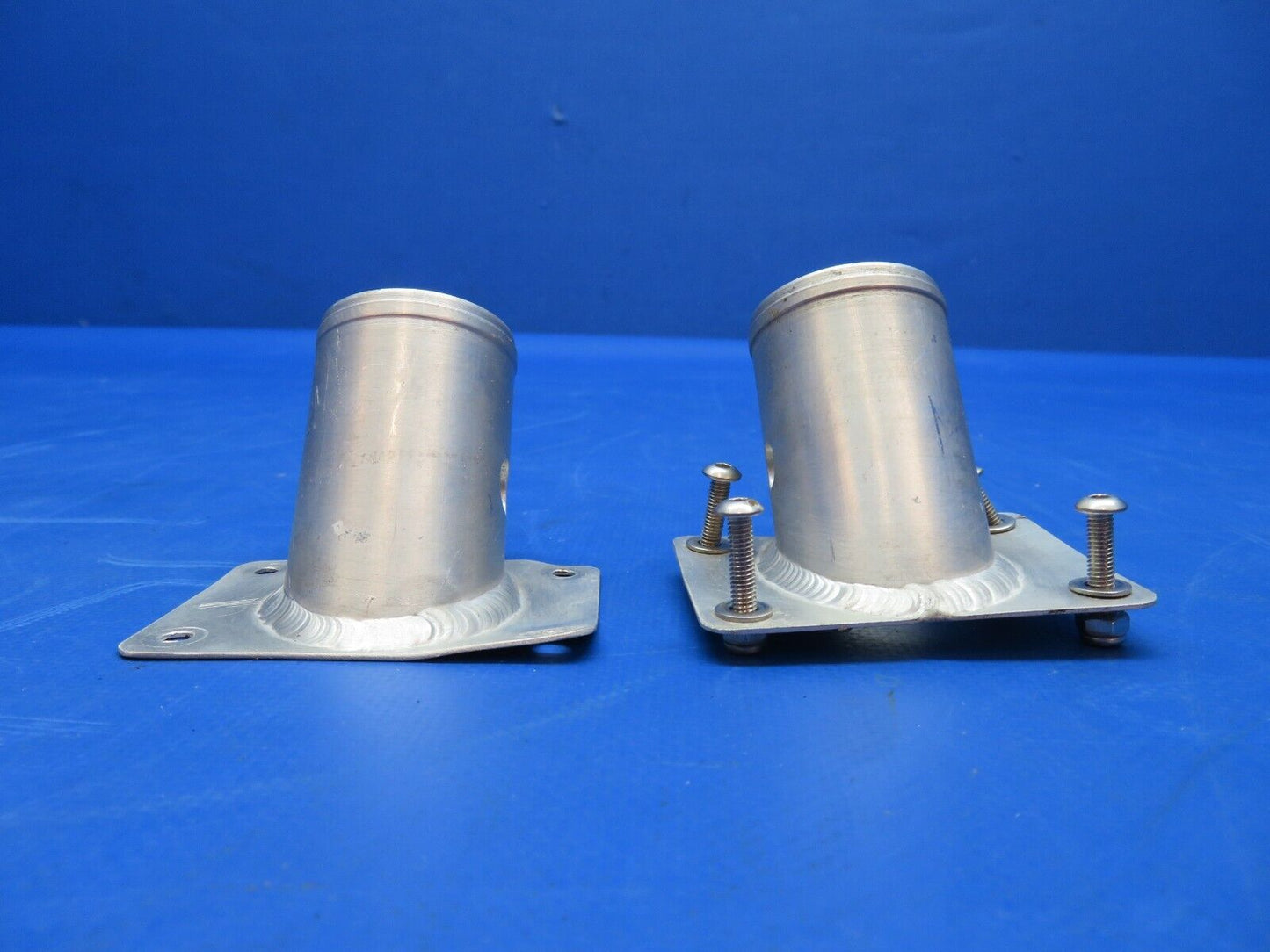 Diamond DA-42 LH & RH Heating Flange Assy P/N D60-2147-22-00 (0623-121)