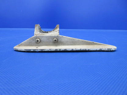 Cessna 172 Landing Gear Step And Bracket LH P/N 0541154-1 (0224-639)