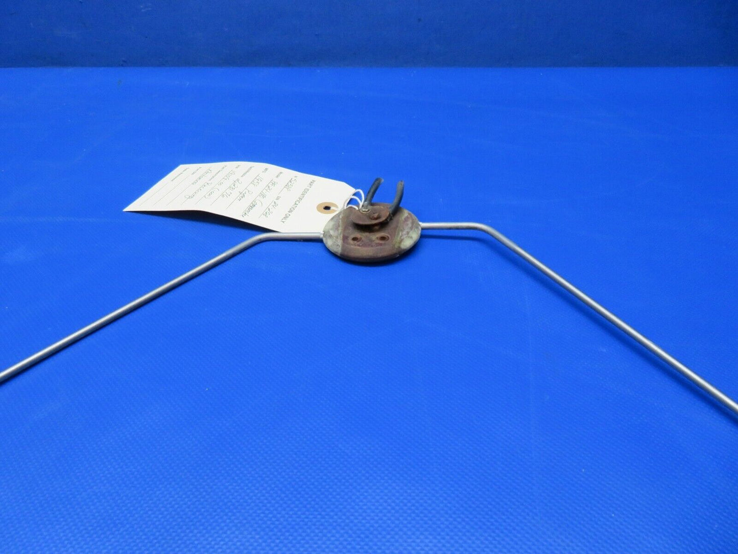 Piper PA-24-180 Receiving Antenna P/N 19109-00 (1223-253)