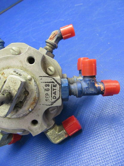 Beech Baron 95-B55 H & E ACFT Fuel Selector Valve LH P/N HE825-2 (1021-570)