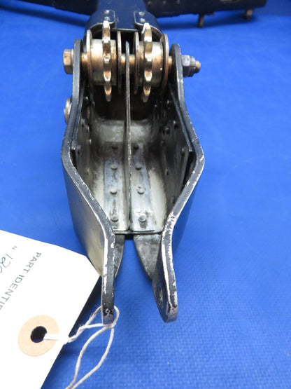 Cessna 310 / 310Q Flight Control Column Assy P/N 0860216-1 (0823-647)