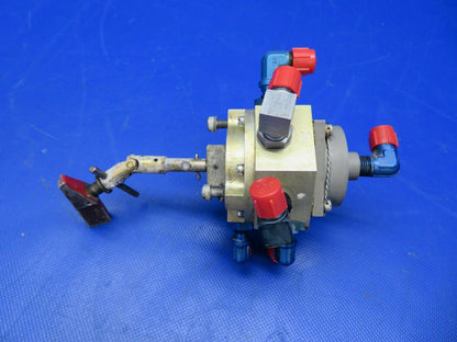 Beech 95-B55 Baron Fuel Selector Valve w / Handle RH 96-920001-612 (0621-995)