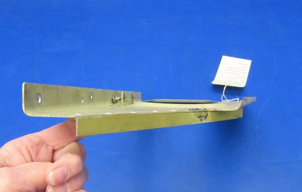 Beech Baron 95-B55 Support LH FWD Keel 002-410071-17 (1118-63)