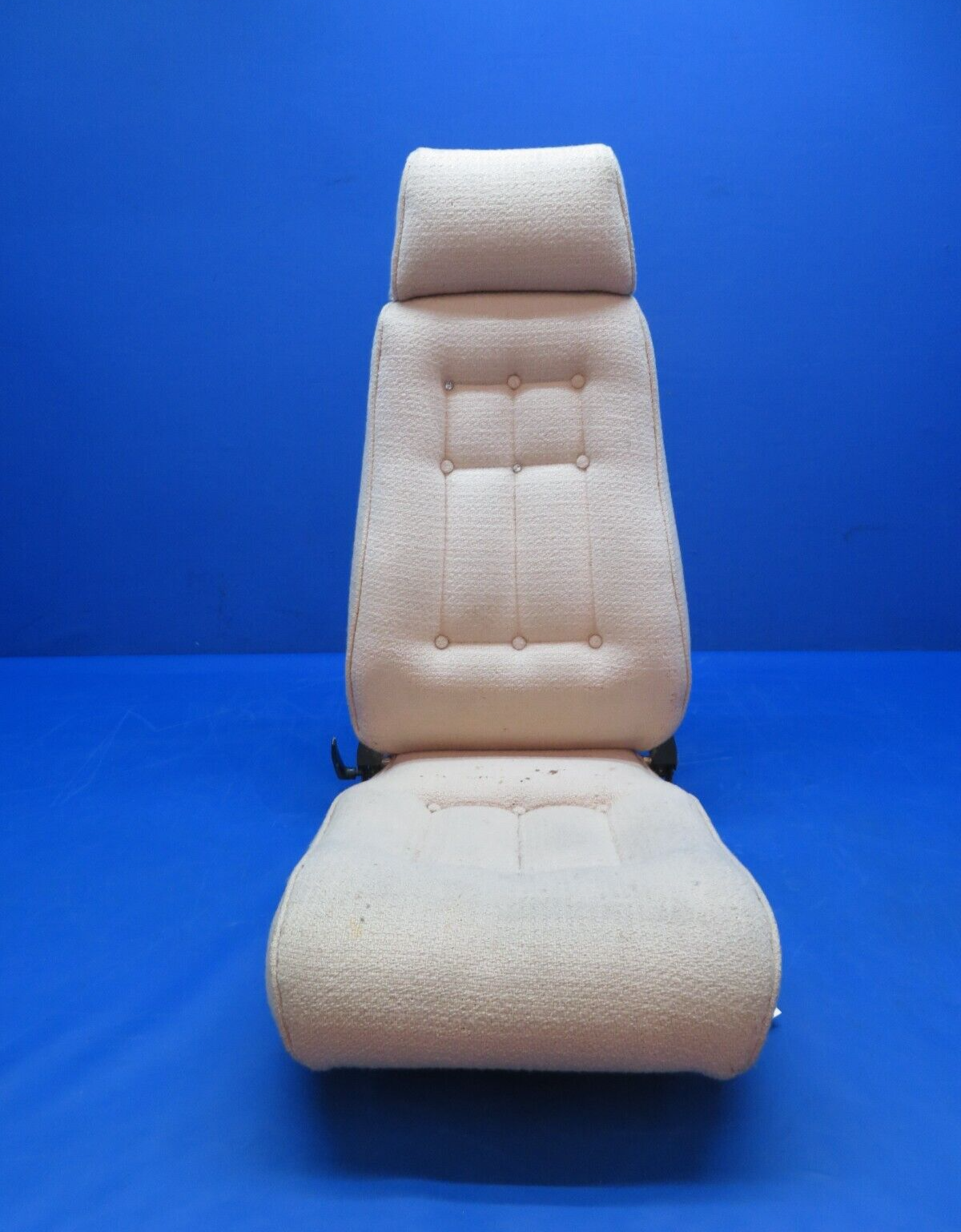 Piper PA-28-236 Dakota RH Rear Seat Assy P/N 96827-23 (0623-646)