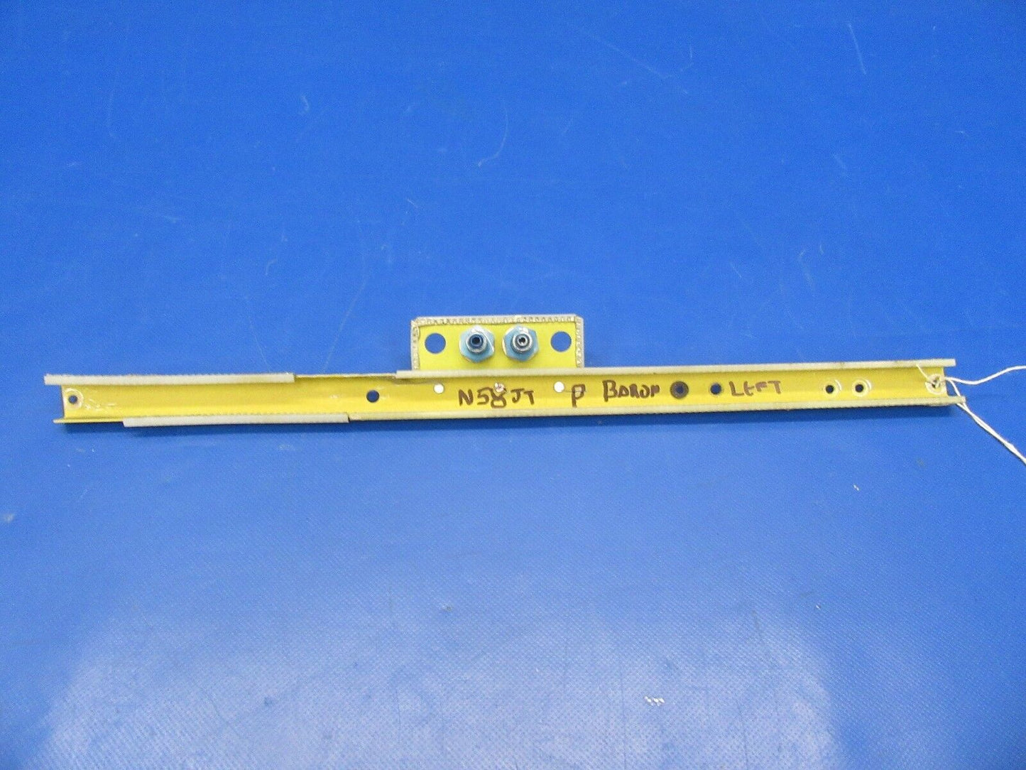 Beech Baron 58P Tiebar Control Console LH P/N 96-324035-17 (0418-35)