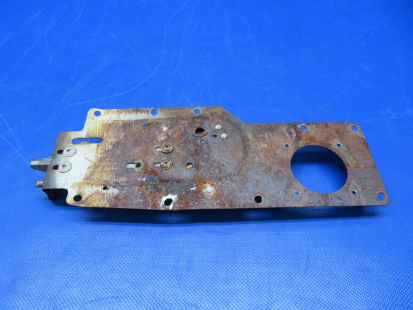 Cessna 337 / 337E Latch Assy Cabin Door P/N 1517011-1 FOR PARTS (0124-253)