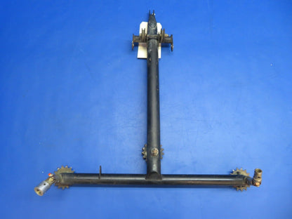 Piper PA-28-180 Cherokee Control Column Tee Bar Assy P/N 62703-33 (0323-729)