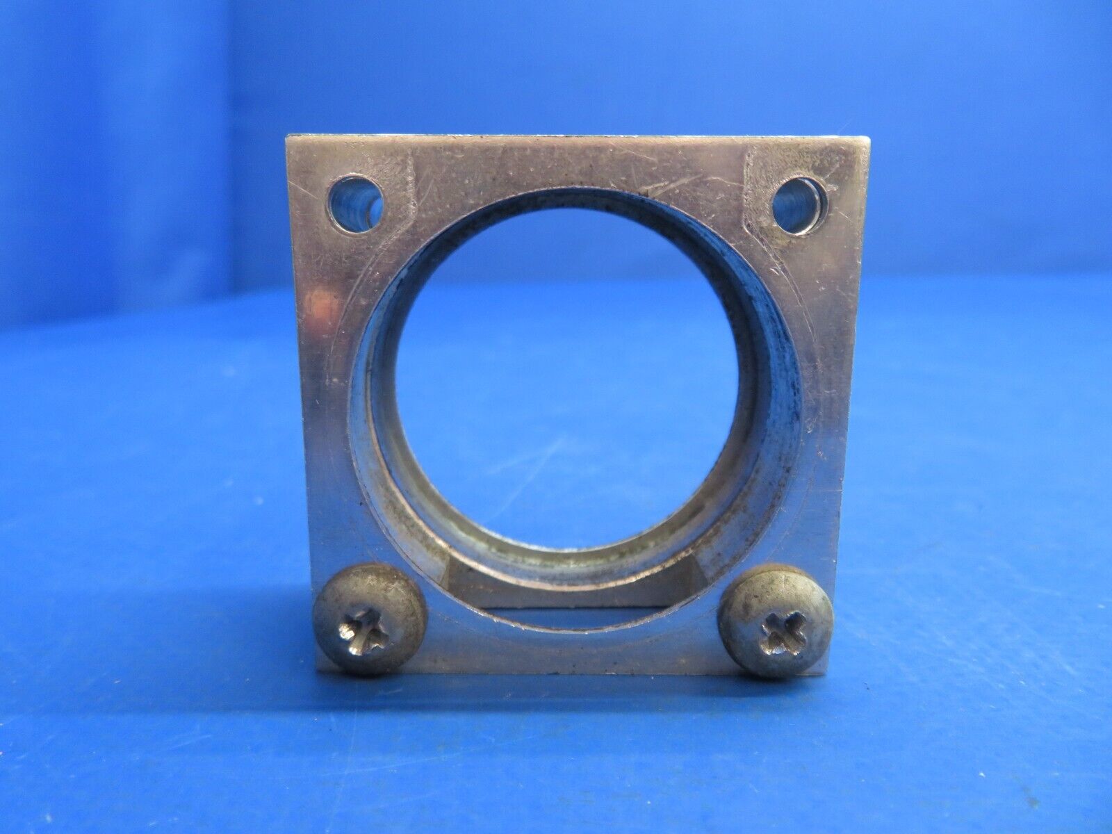 Piper PA-28-180 Cherokee Plate Assy Control Wheel P/N 68272-02 (0323-723)