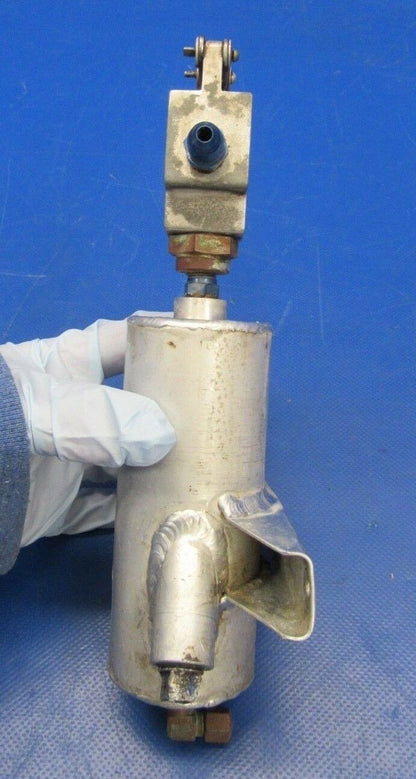 Mooney M20C Parking Brake Reservoir w / Scott Valve P/N 4500, 7116 (1018-242)