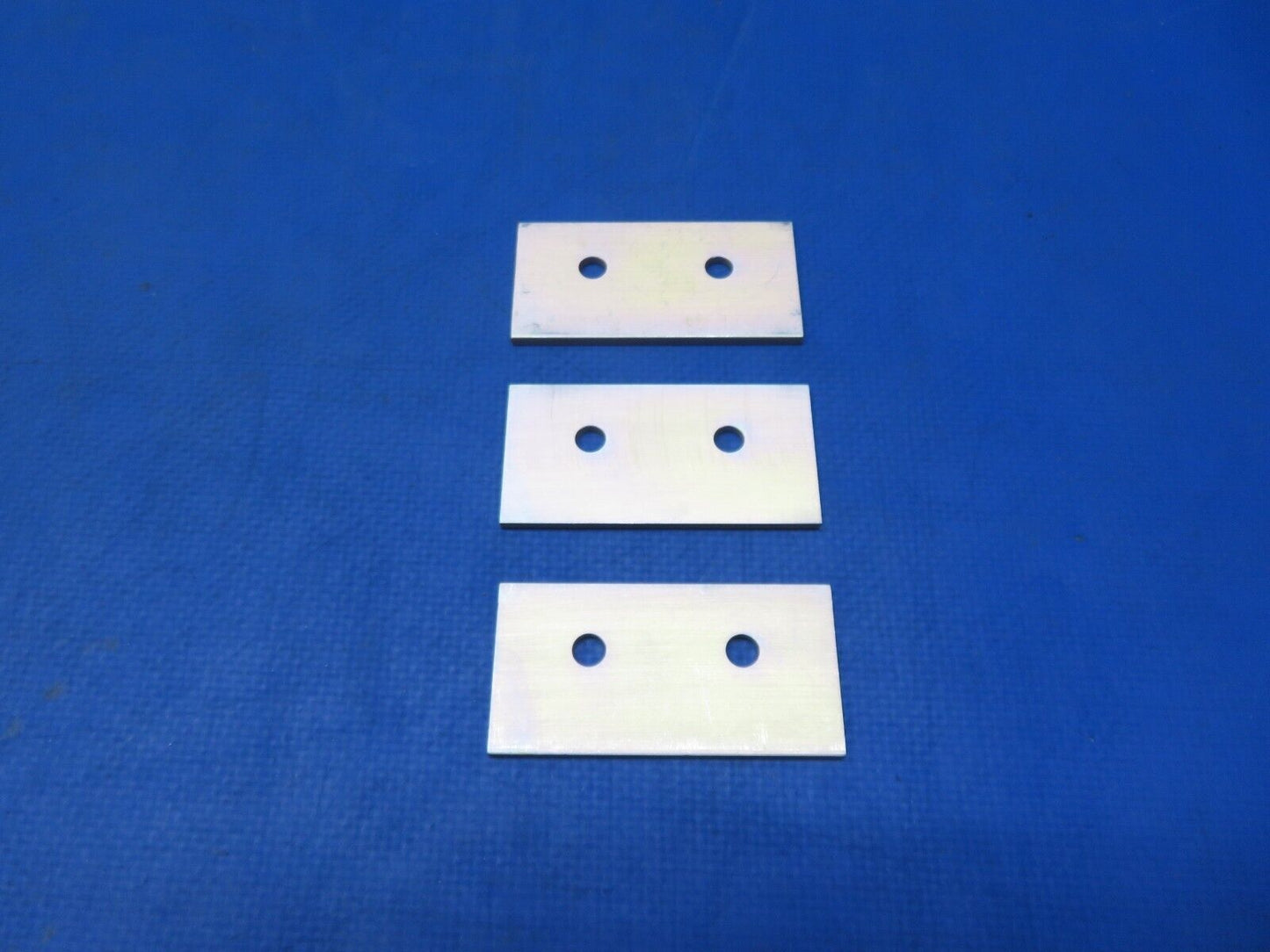 Cirrus OTBD Aileron Hinge Shim P/N 17105-004 LOT OF 3 NOS (1023-557)