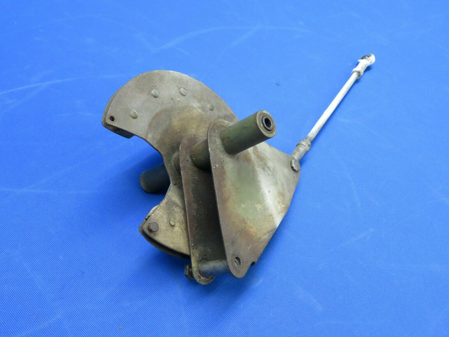 Cessna 150F Flap Drive Bellcrank P/N 0760612-7 (0920-324)