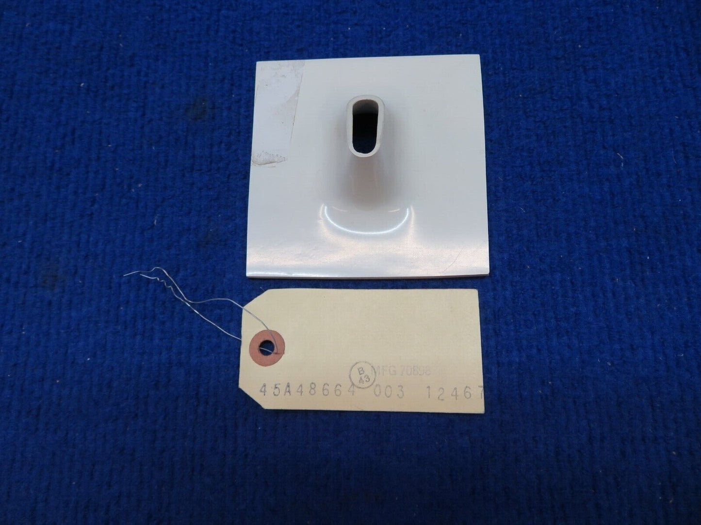 Beech Drain Port P/N 45A48664-003 NOS (0622-462)