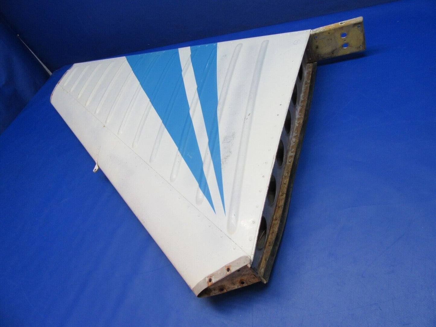 Early PA-28 Vertical Stabilizer / Fin P/N 63500-00 (0423-230)