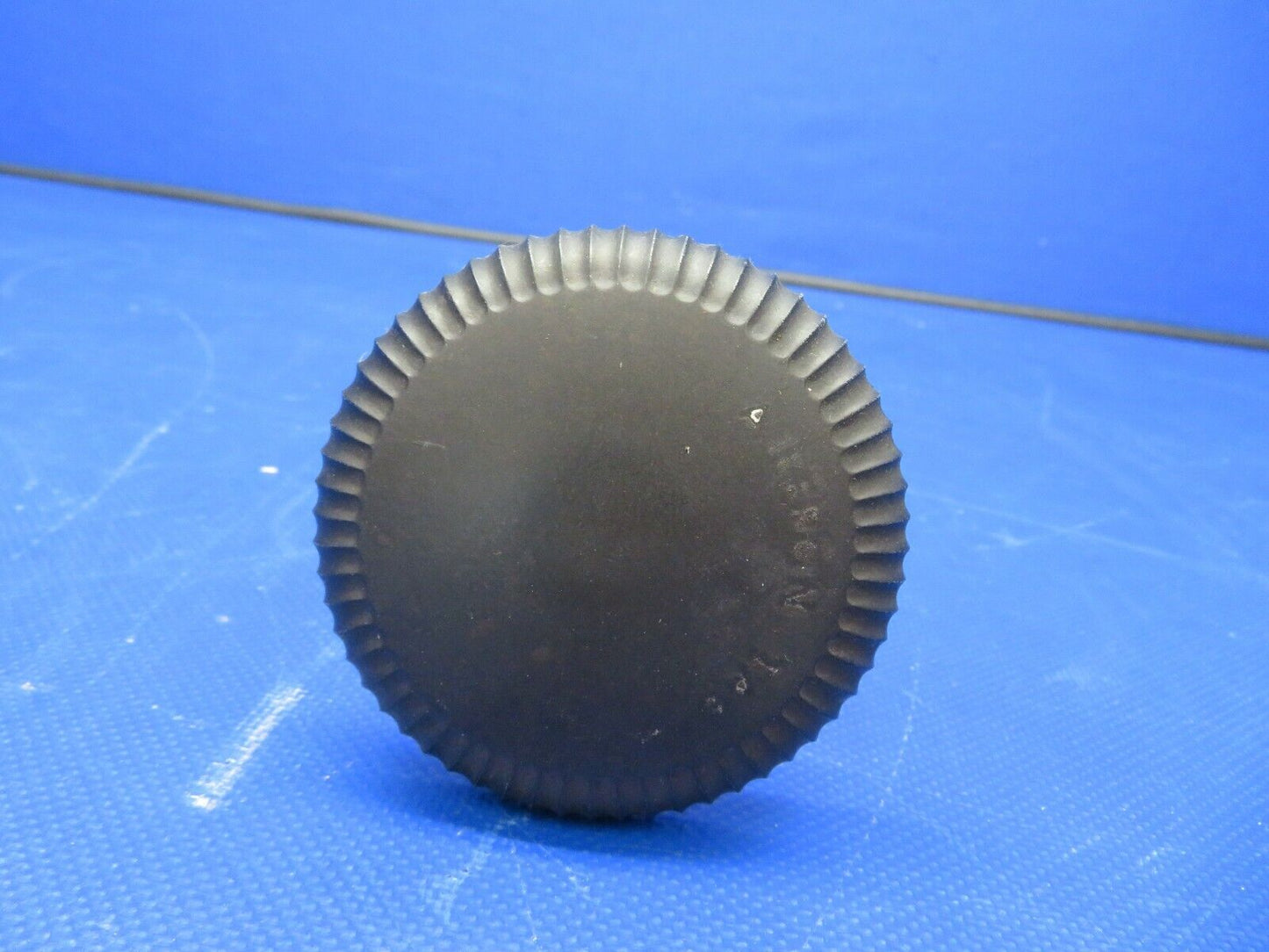 Beech 95-B55 Baron Aileron Trim Control Shaft & Knob P/N 95-324006-71 (0621-1011