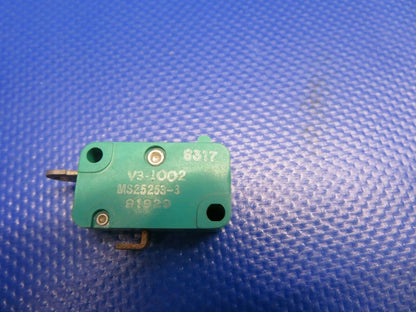 Honeywell Microswitch / Switch P/N V3-1002, MS25253-1 NOS (1120-394)