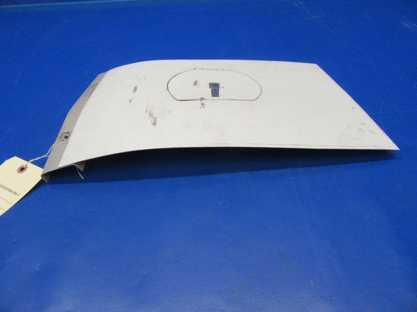 Beech Baron Oil Filler Door Assy P/N 50-939118-12 (0218-85)