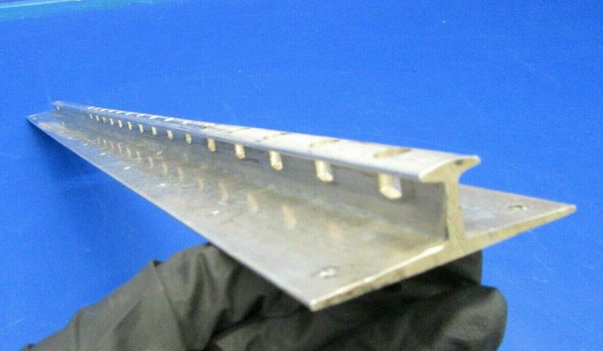 Cessna Skymaster 337 Seat Track / Seat Rail 1414106-09 (1219-68)