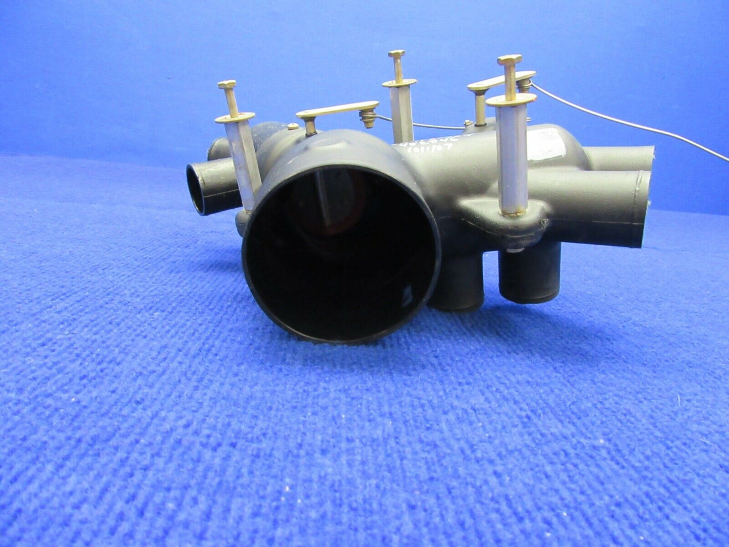 Cirrus SR-22 Air Distribution Manifold P/N 20713-002 (1221-567)
