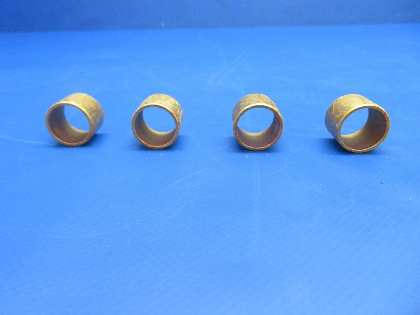 Beechcraft Torque Knee Bushing P/N 101-810014-3 LOT OF 4 NOS (0922-889)
