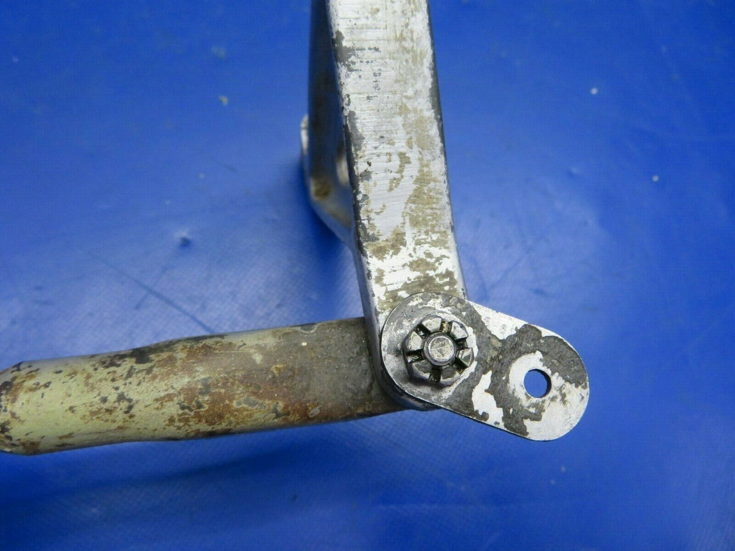 Beech Baron 95-B55 Rod Actuator Landing Gear Door RH P/N 45-8153003-1 (0620-526)