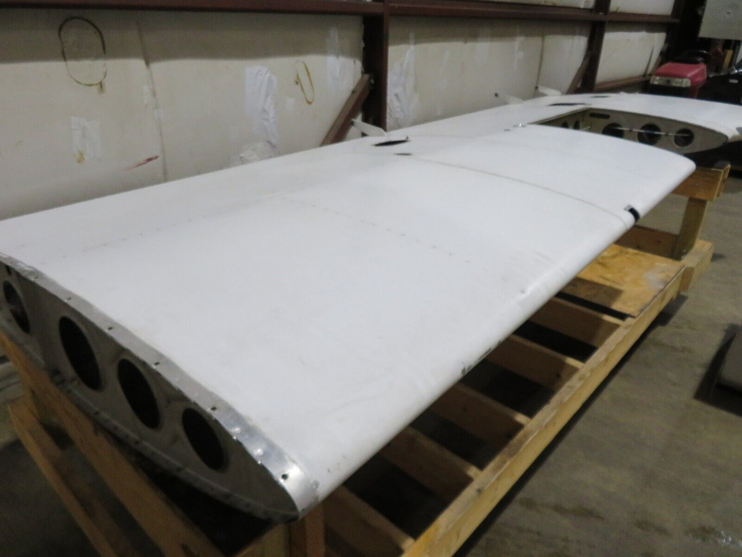 1968 Piper PA-28-140 Cherokee LH Wing P/N 66601-04 (0324-98)
