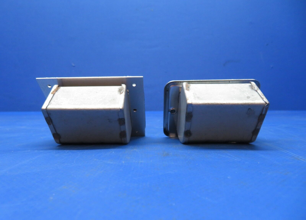 Piper PA-28-236 Ash Receiver / Ash Tray Assy P/N 489-388 LOT OF 2 (0623-728A)