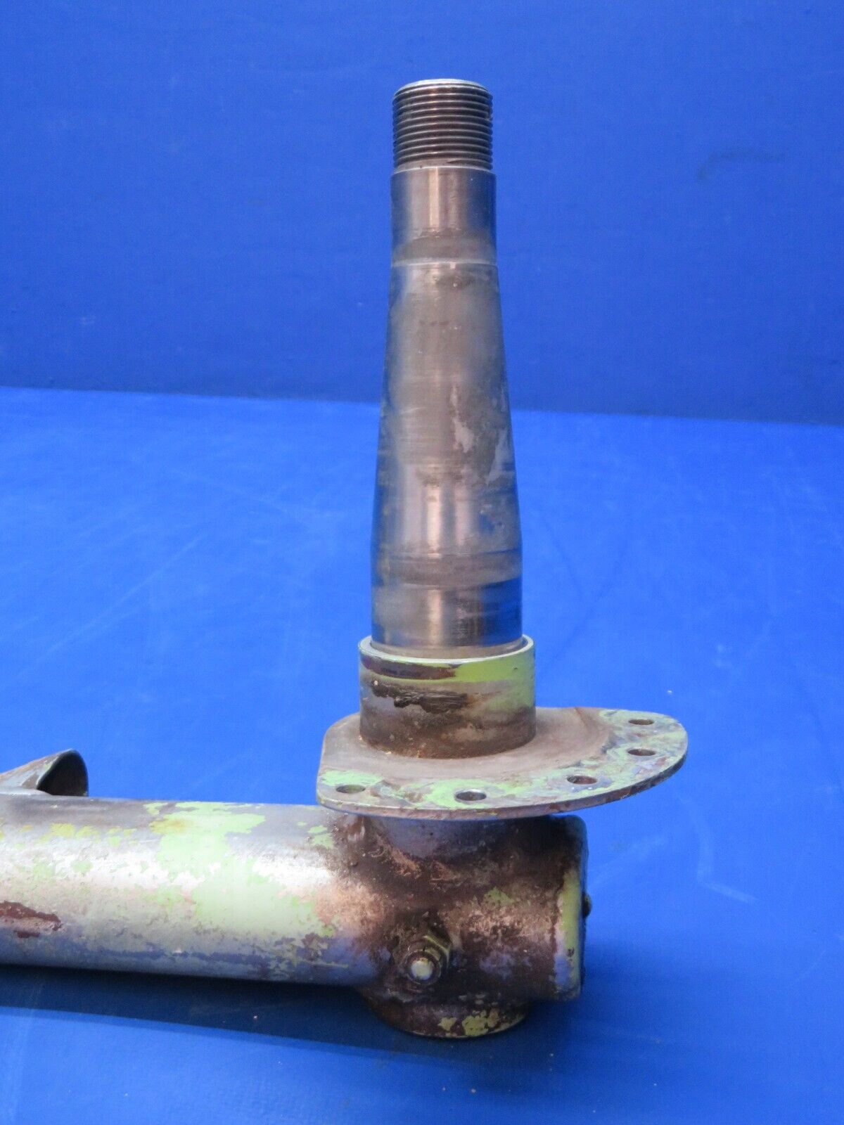 Cessna 310 / 310F RH Main Gear Assy P/N 0841000-96 FOR PARTS (1123-393)