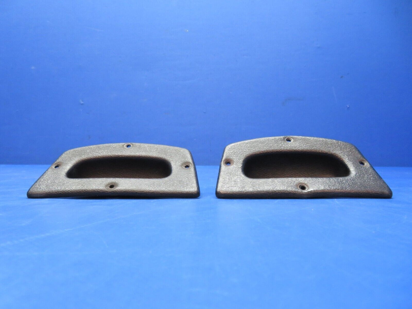 Piper PA-28-140 Assist Loop Handhold Grip P/N 62353-04 (11123-135)