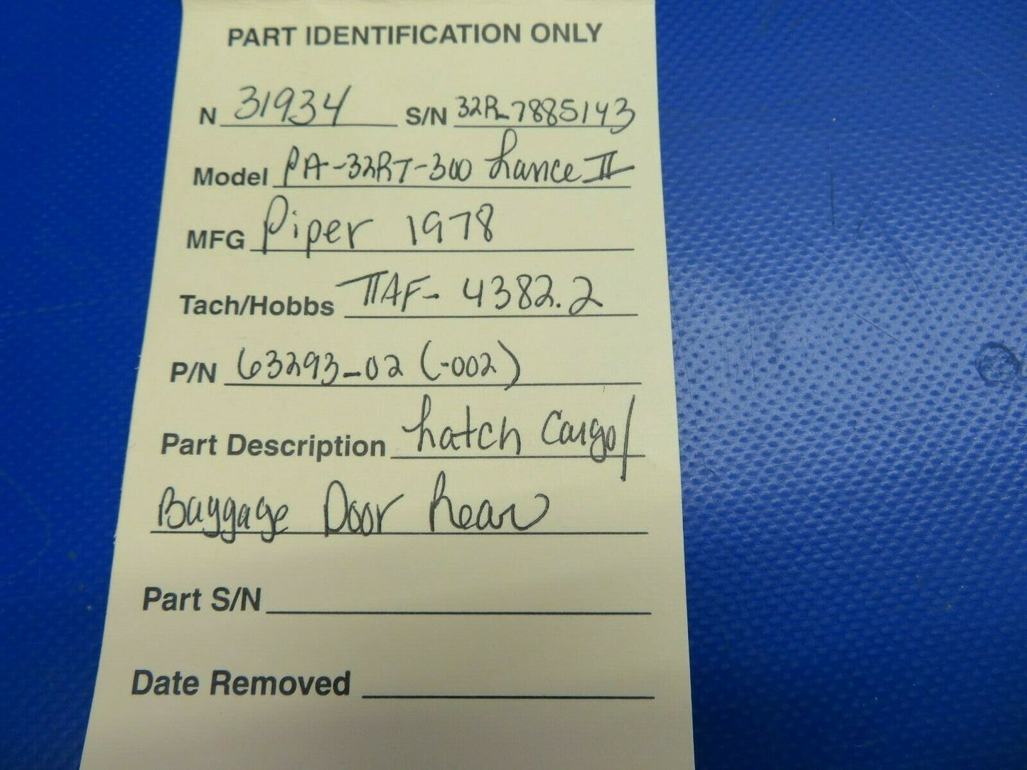Piper PA32RT-300 Lance II Latch Cargo/Baggage Door Rear P/N 63293-02 (0520-526)