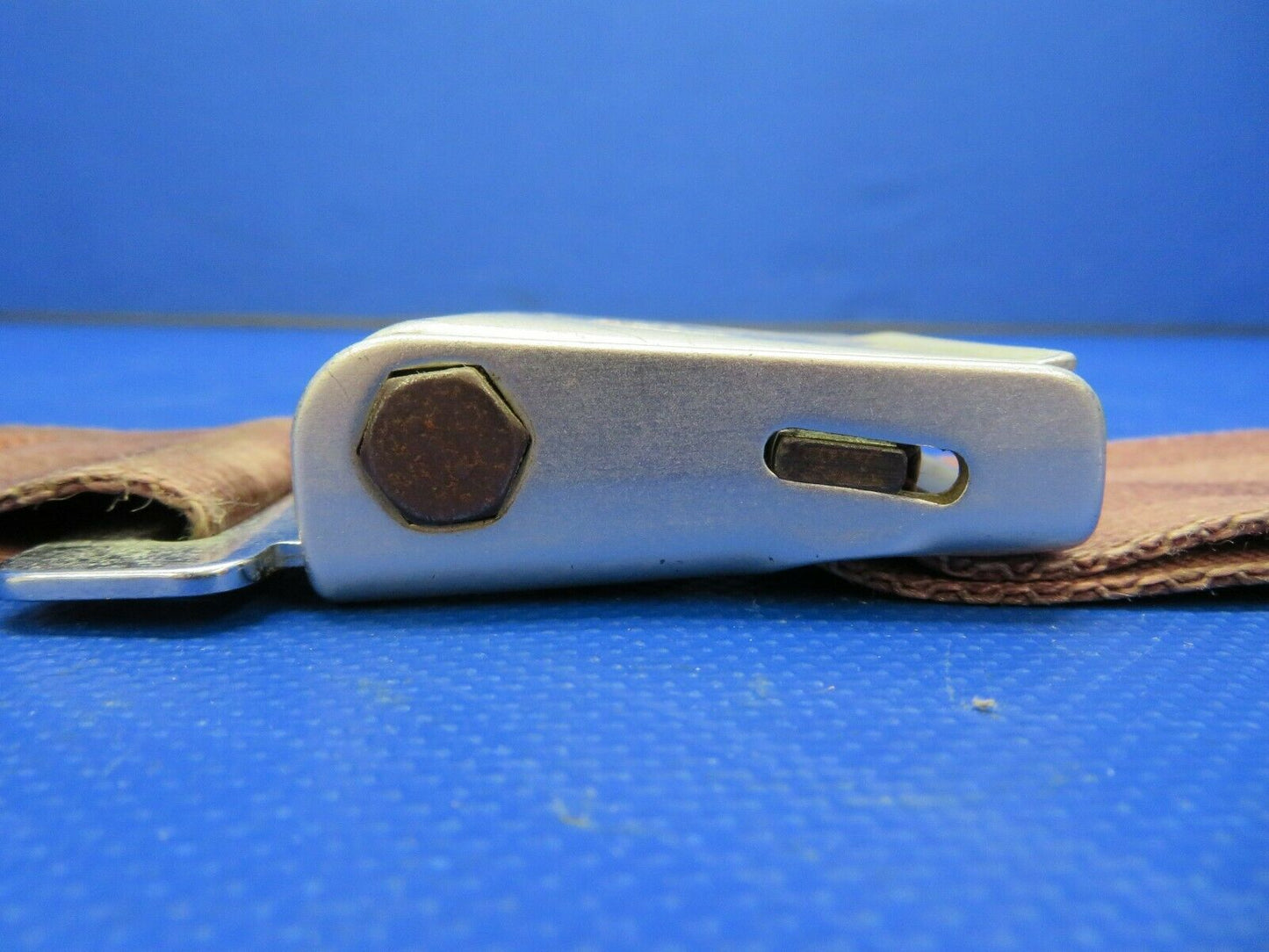Beech 58 Baron Passenger Seat Belt Rear Facing P/N 130498 (0521-711)