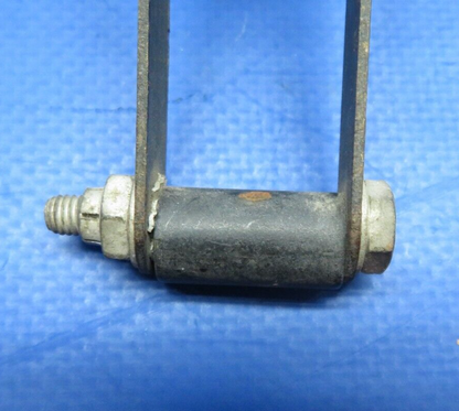 Piper PA-25 Latch Assy FWD Distributor Attachment P/N 61781-00 (0523-131)