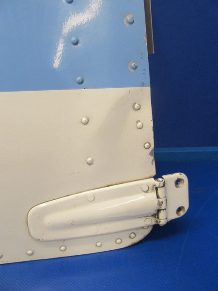 1975 Cessna 150 Cabin Door RH w/ Hinges & Door Latch P/N 0417008-206 (0918-58)