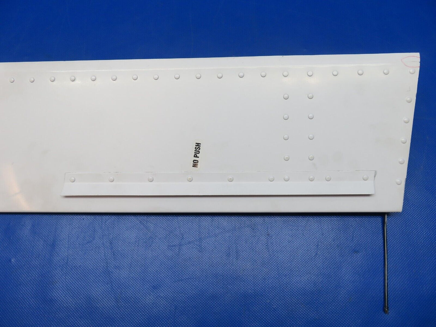 Piper PA-34-200T Seneca Rudder Trim Tab Assy P/N 95567-00 (0224-1470)