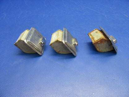Beech Baron 95-B55 Ash Tray P/N 2A20580 LOT OF 3 (1121-356)