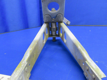 Piper PA-28-235 Stabilator Trim Bracket w/ Barrell 65244-00, 65246-00 (0521-328)