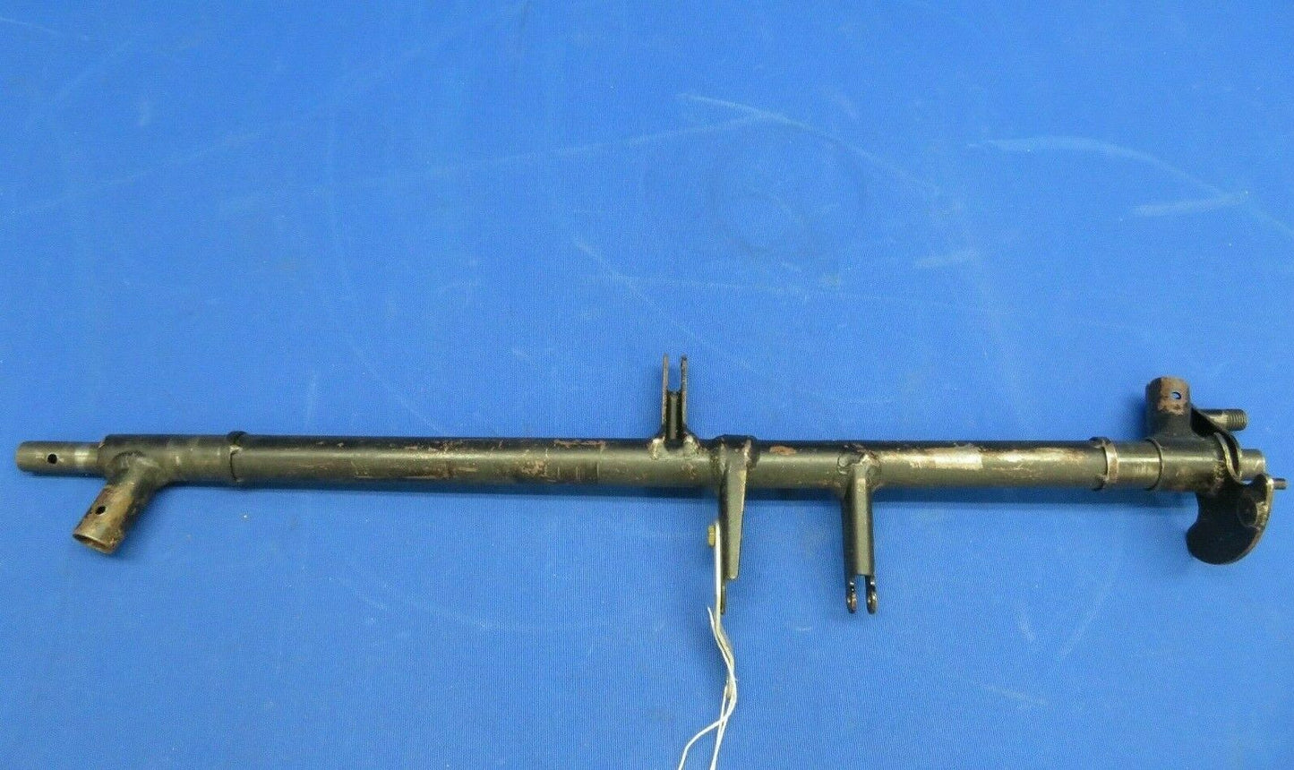 Cessna 210L Rudder Bar Assy RH P/N 1260456-2 (0820-572)