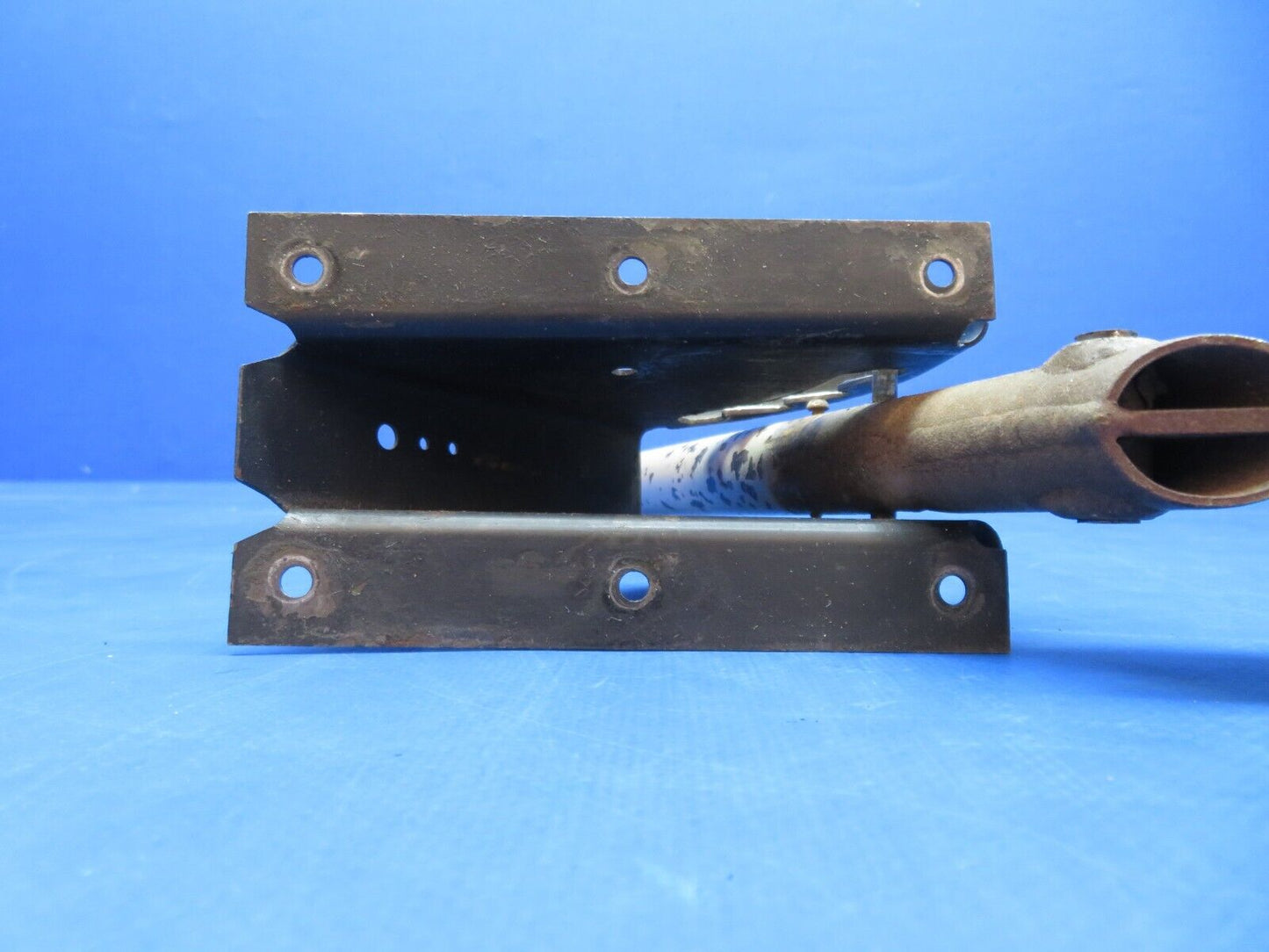 Piper PA-28-180 Flap Control  Lever Assy P/N 62706-00, 62706-000 (0723-678)