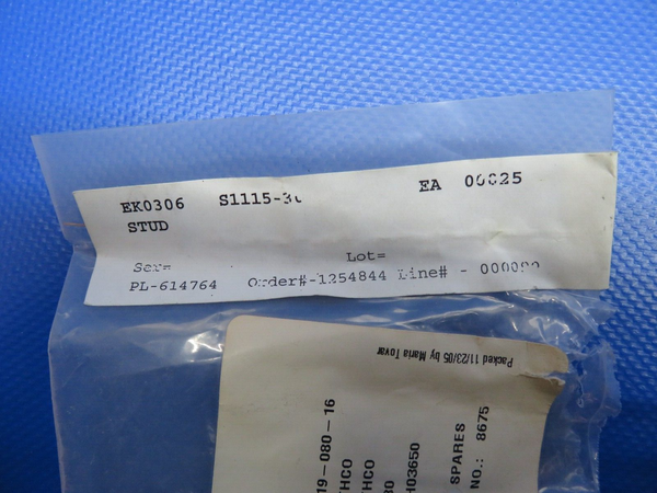 Cessna / Southco Stud P/N S1115-30 LOT OF 38 NOS (1223-1041)