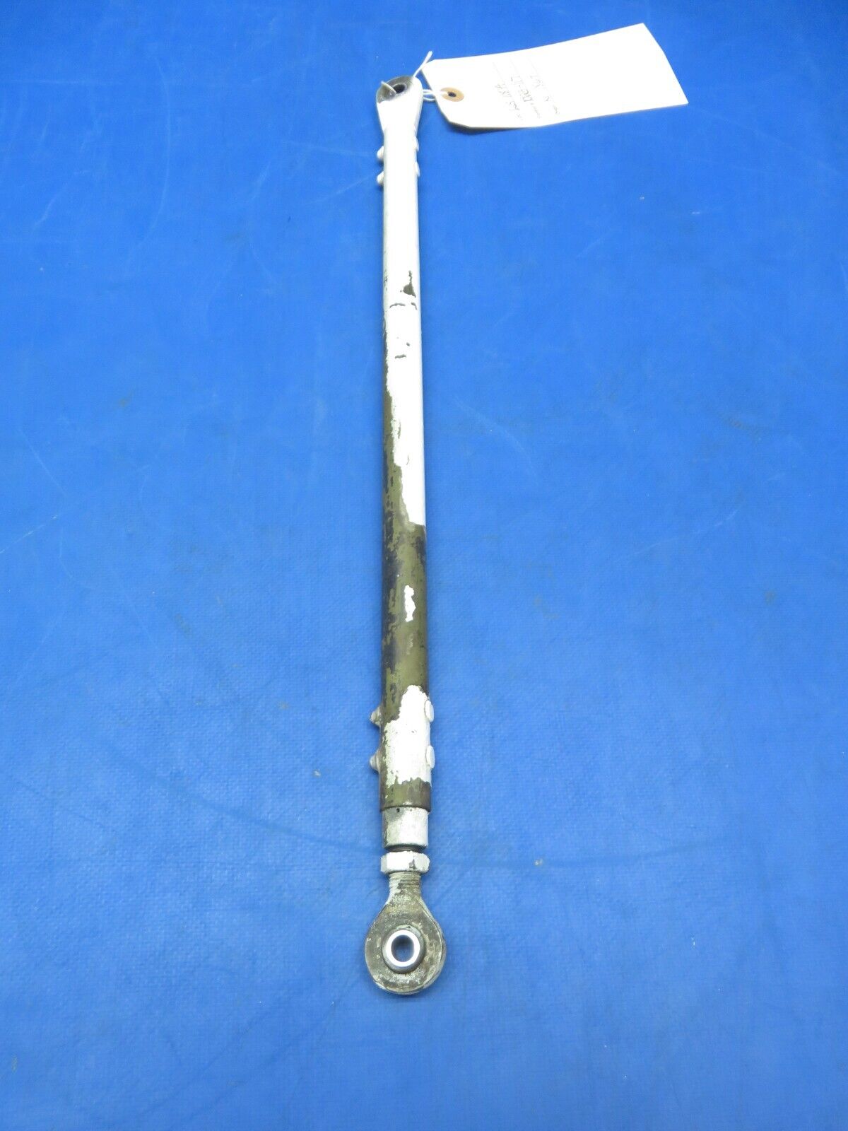 Cessna 310 / 310I MG Tube Assy Push - Pull P/N 0840125-5 (1023-117)