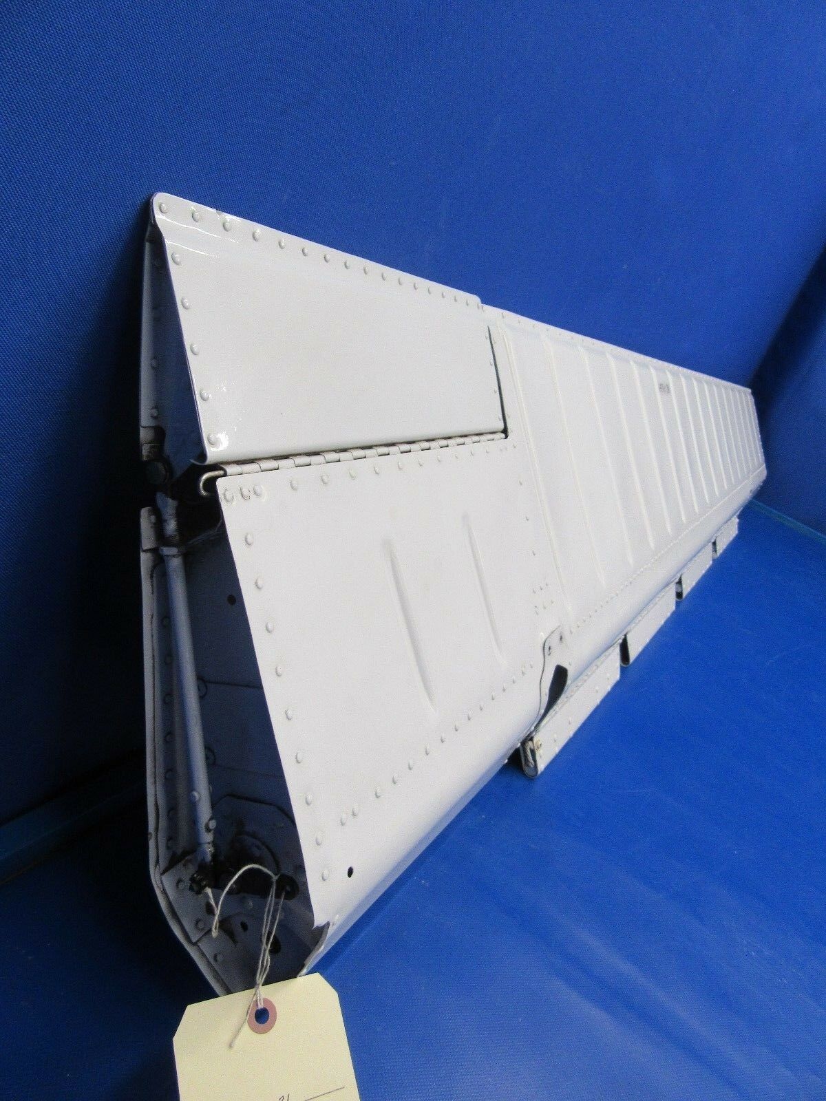 Beech Baron E55 Aileron LH P/N 45-135030-9 Aluminum Minus Trim Tab (0118-184)