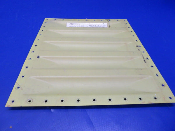 Beech Baron 58P Baggage Bulkhead & Floor Panel AFT P/N 102-430187-55 (0420-139)