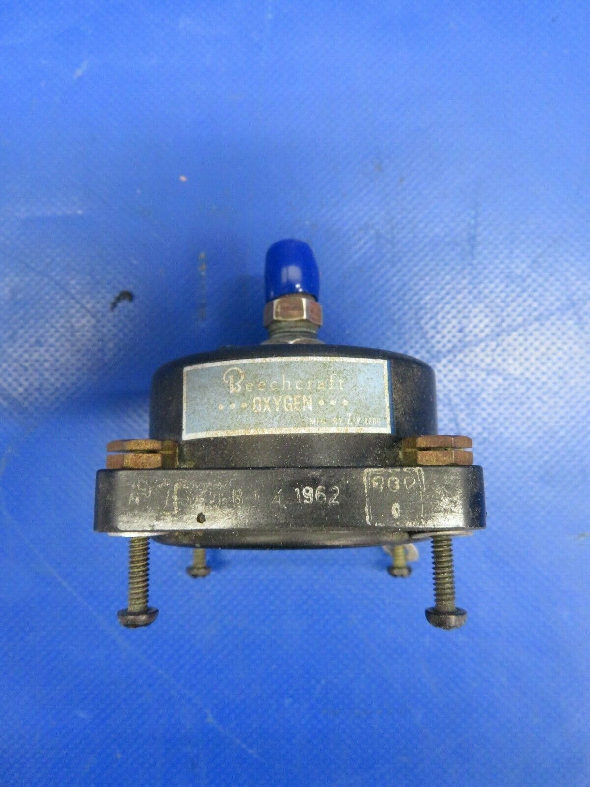Beech Baron 95-A55 High Pressure Oxygen Gauge AW-1-7/8-27-E5 (0420-49)