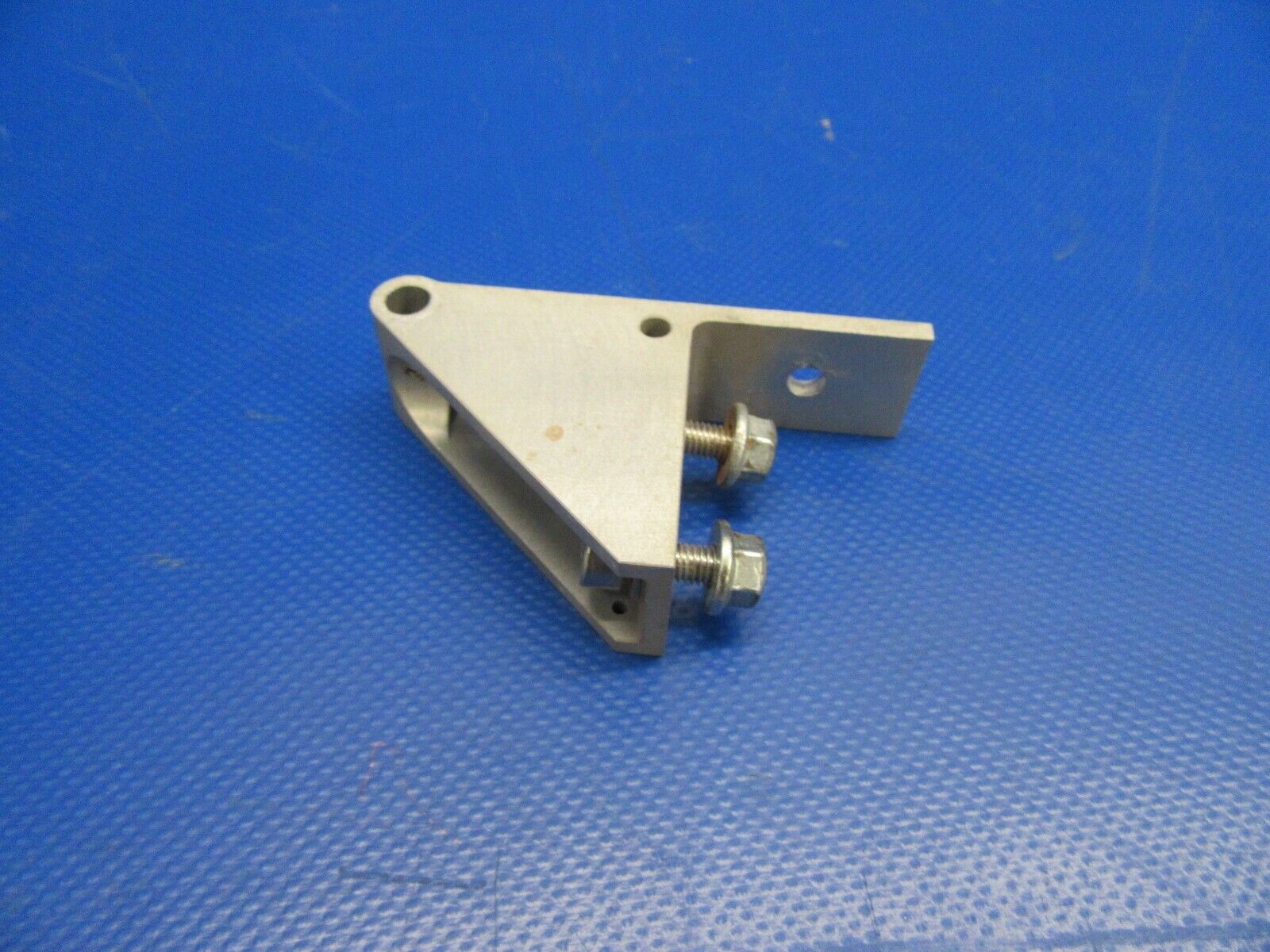 Diamond DA40-180 Flap Hinge Link P/N DA4-5710-00-51 (0319-158)