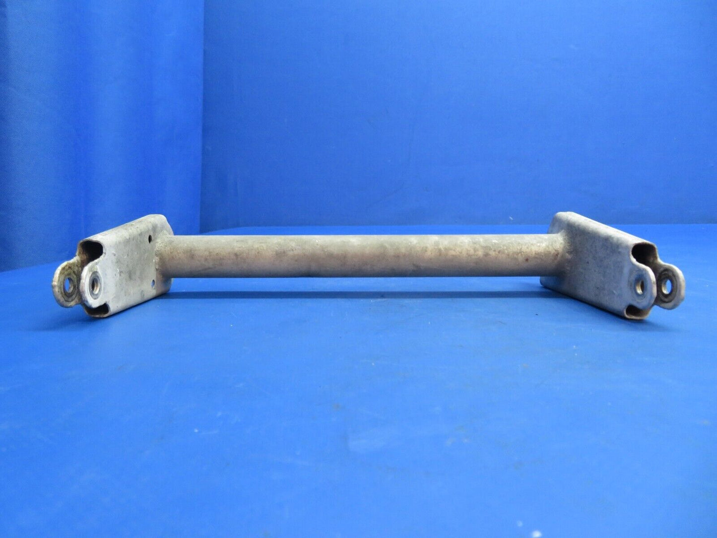 Piper Aerostar 602P Tube Assy Nose Gear Retract P/N 250023-01 (0123-636)